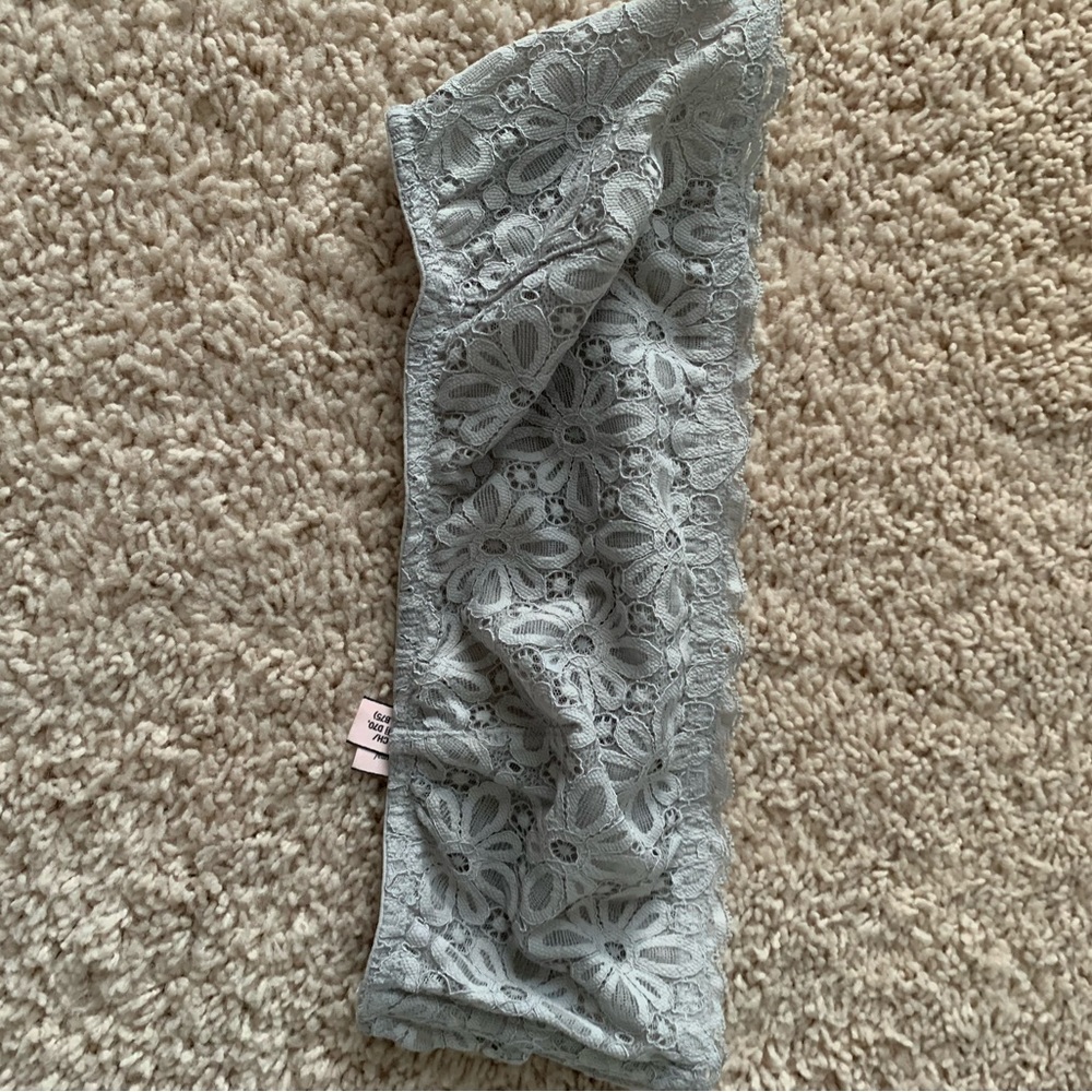 Victoria’s Secret Strapless Bandeau/Bralette